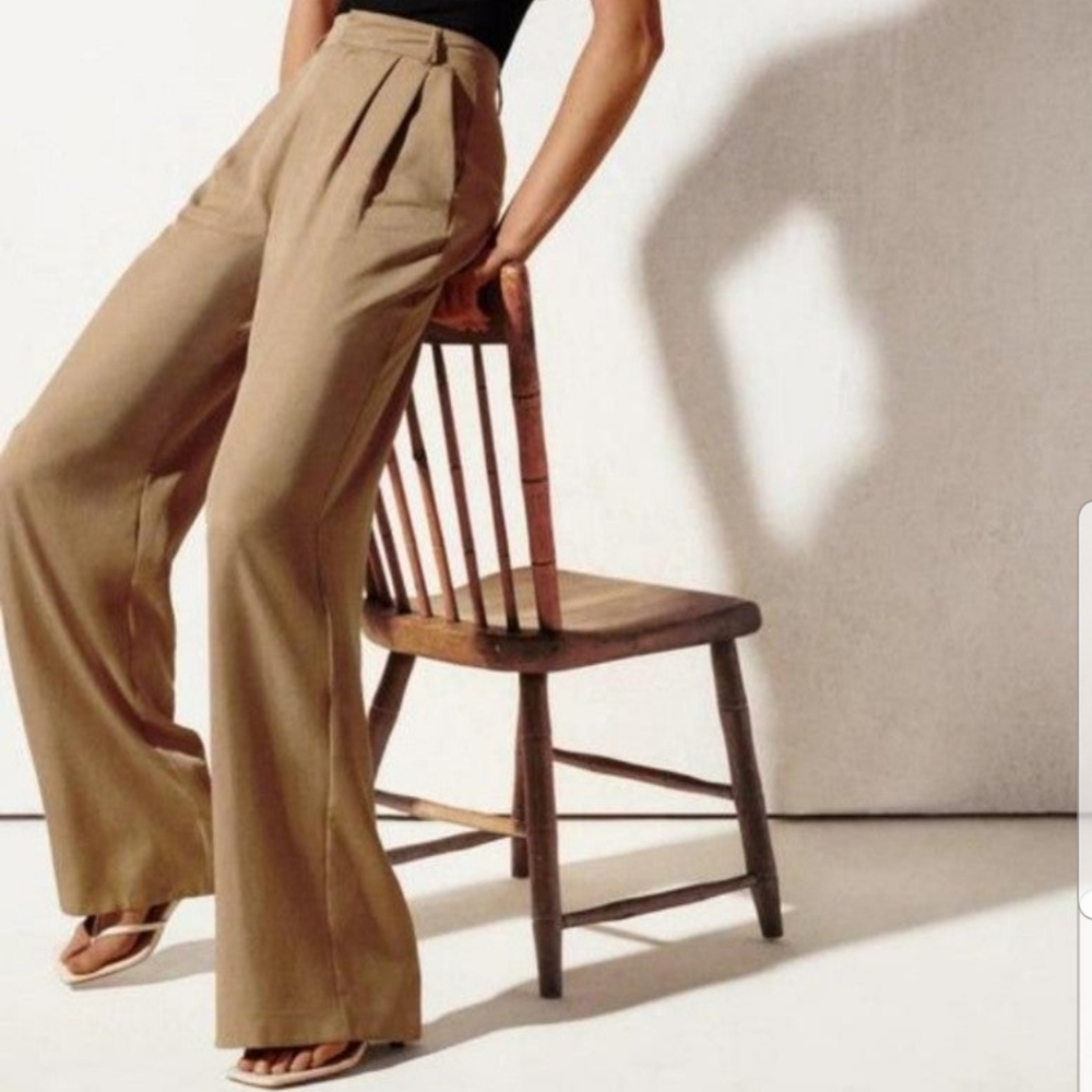Zara menswear style wide leg trousers dress pants tan camel Blogger's favorite